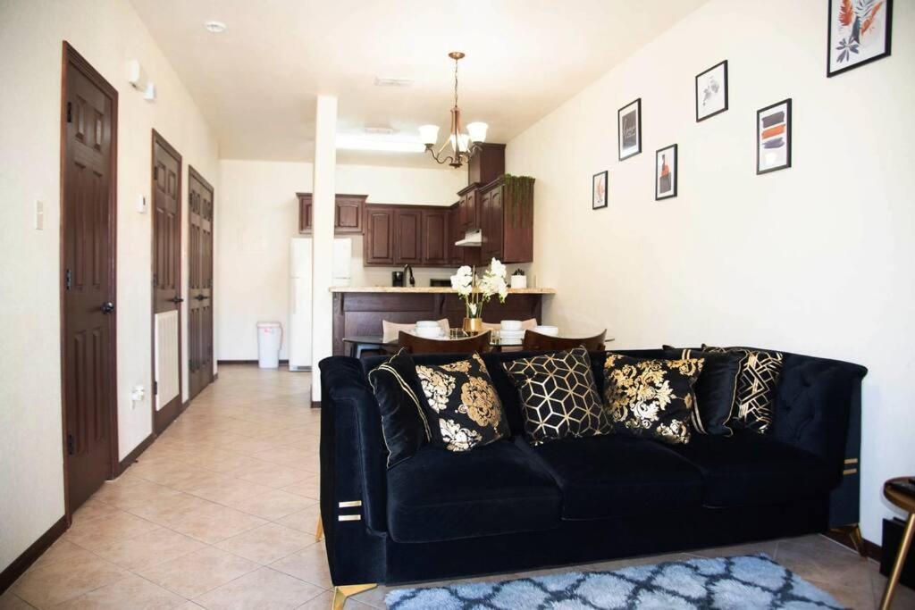 1 Min To University Utrgv 2Bd 2Bt Town Suite 에든버그 외부 사진