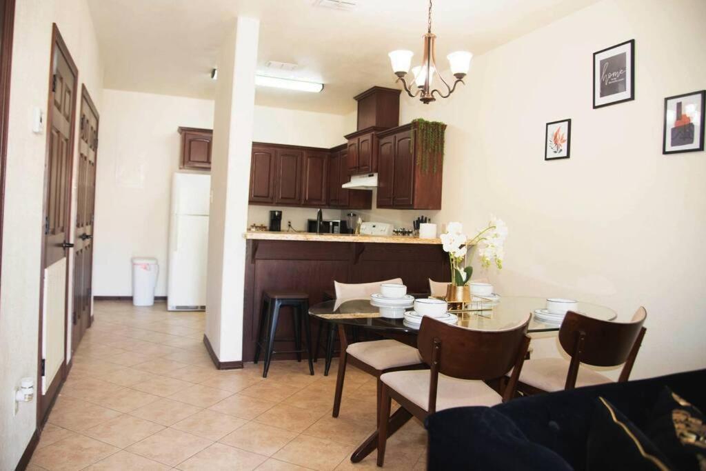 1 Min To University Utrgv 2Bd 2Bt Town Suite 에든버그 외부 사진